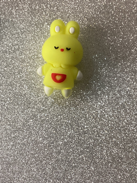 Yellow bunny pen topper